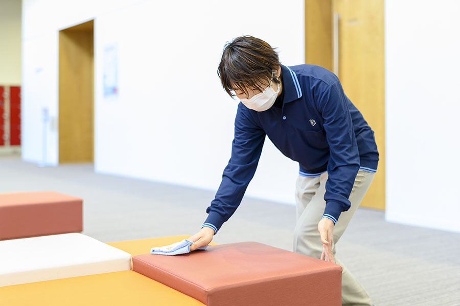 官公庁・第一庁舎の日常清掃業務(長野市鶴賀緑町)